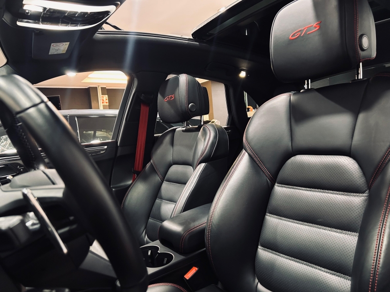 PORCHE MACAN GTS