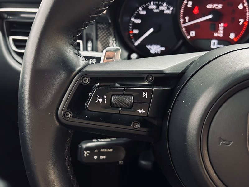 PORCHE MACAN GTS