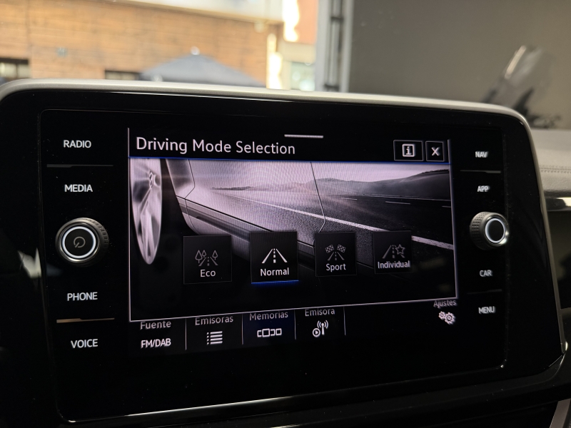 Volkswagen T-Roc 4x4 R-Line 190cv