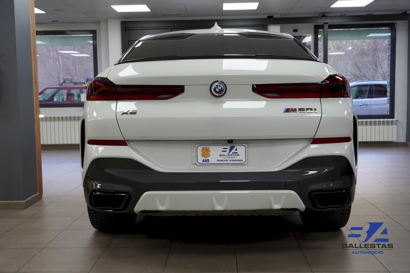 BMW X6 M50i 530CV V8 BITURBO 