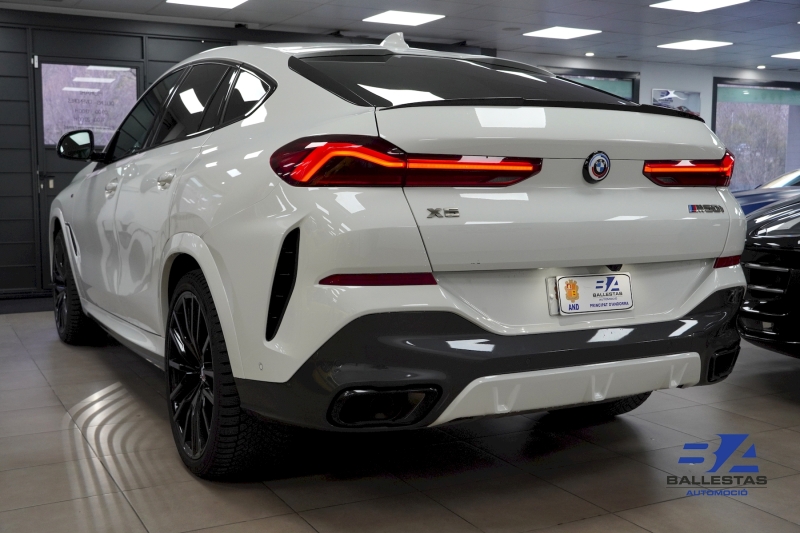 BMW X6 M50i 530CV V8 BITURBO 