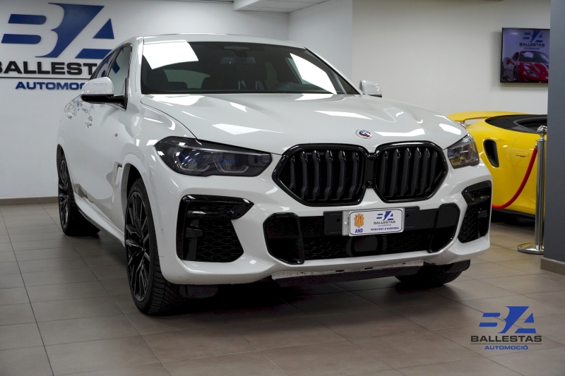 BMW X6 M50i 530CV V8 BITURBO 