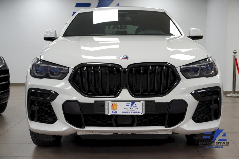 BMW X6 M50i 530CV V8 BITURBO 