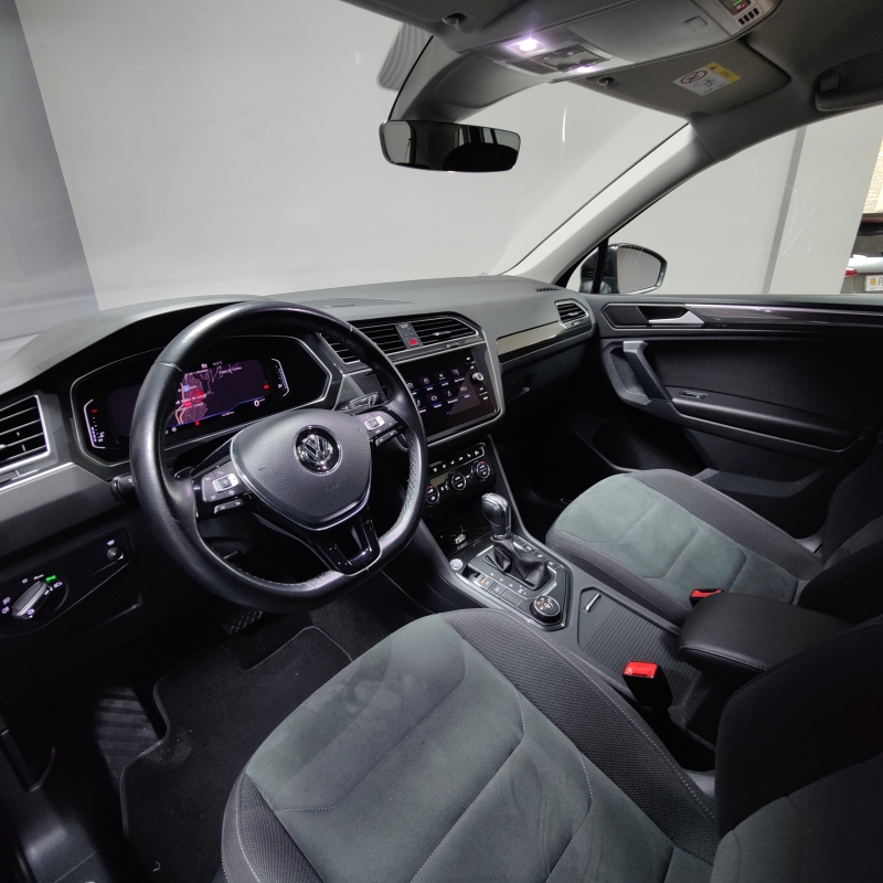 VOLKSWAGEN TIGUAN R-LINE 230CV