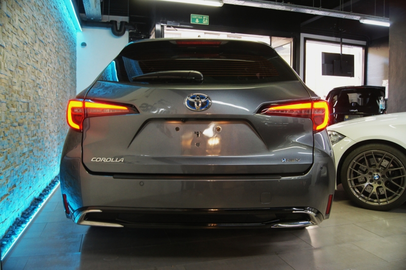 TOYOTA COROLLA TS 1.8 HYBRID 140CV * TOURING *