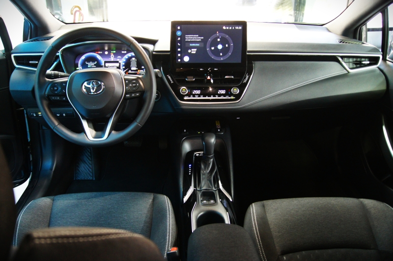 TOYOTA COROLLA TS 1.8 HYBRID 140CV * TOURING *