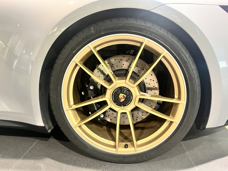 Porsche 911 Carrera GTS LE MANS  CENTENAIRE  EDITION PDK (992) 480 CV (2023)