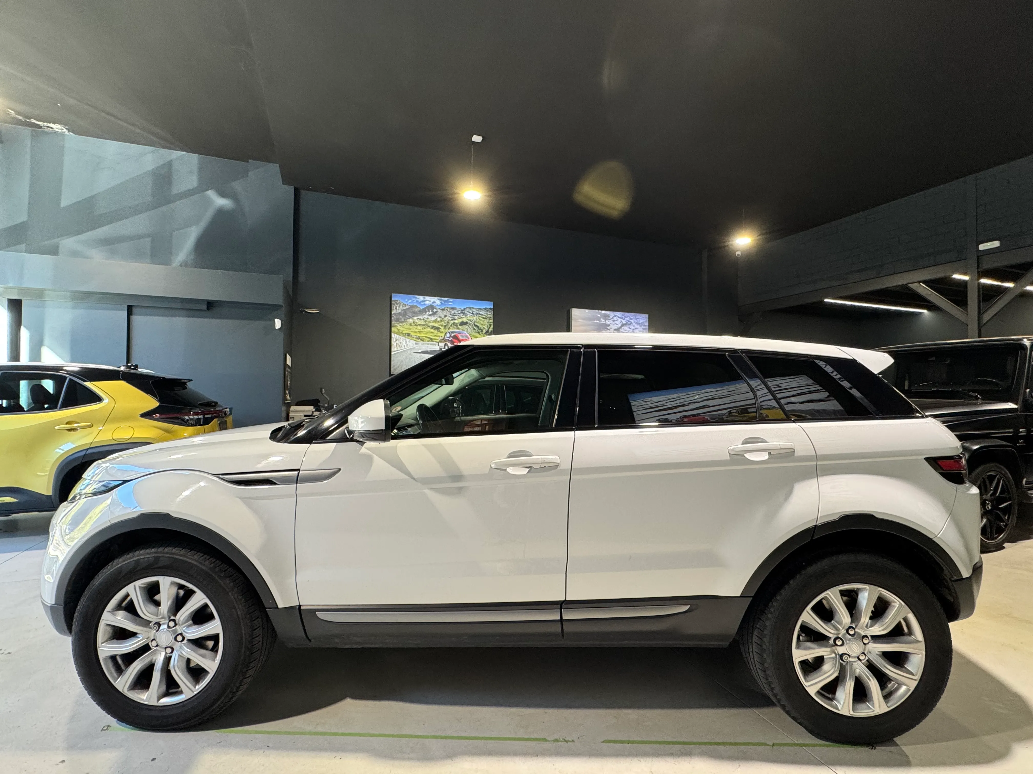 Land Rover Range Rover Evoque EVOQUE