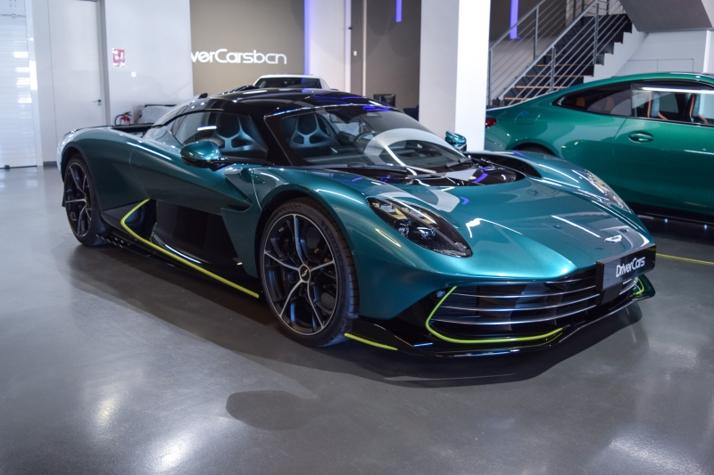 ASTON MARTIN VALHALLA