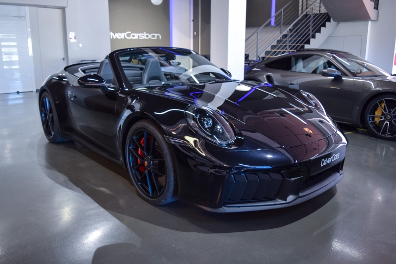 Porsche 911 Carrera GTS Cabriolet