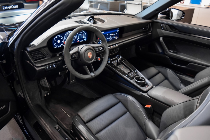 Porsche 911 Carrera GTS Cabriolet