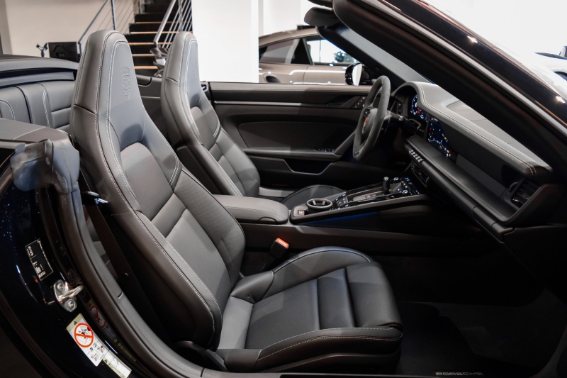 Porsche 911 Carrera GTS Cabriolet