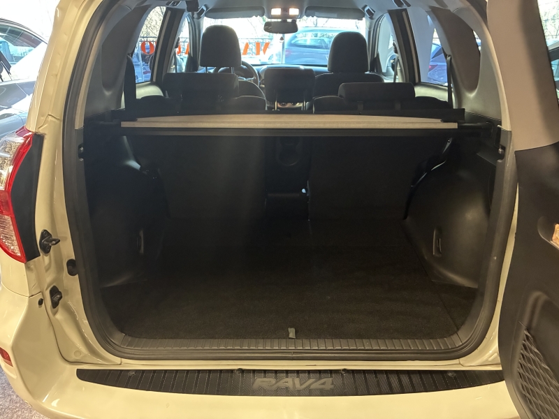 TOYOTA RAV 4 2.2 TURBO AUTOMATIC