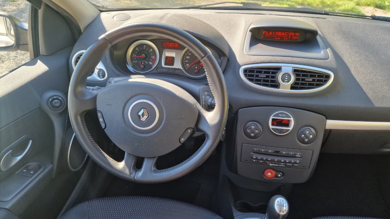 RENAULT CLIO GRAND TOUR 1.5 dCi
