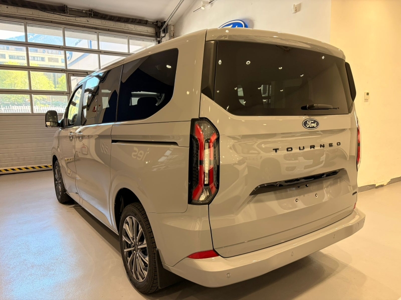 Ford Tourneo Custom Titanium X 2.0 dièsel 170CV automàtica A8 4x4 SWB