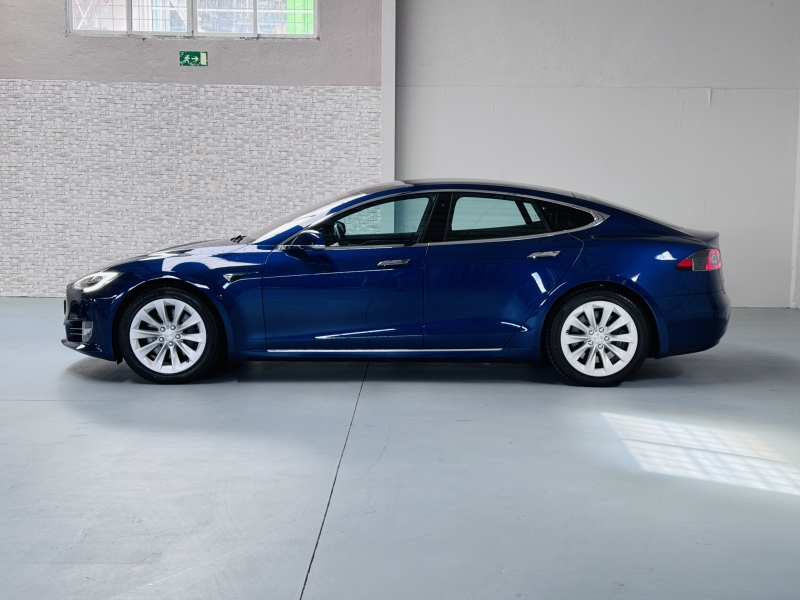 TESLA MODEL S 75D