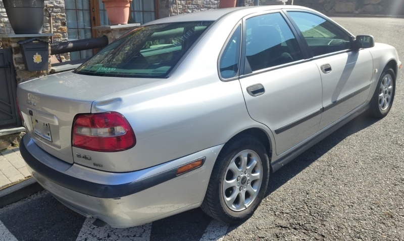 VOLVO S40