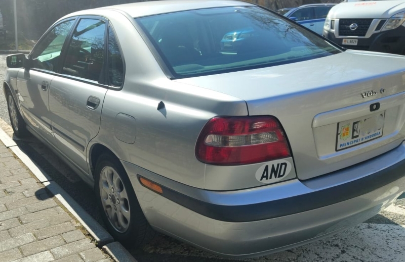 VOLVO S40