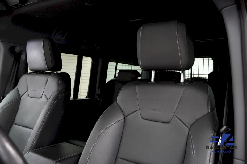 INEOS Grenadier 1/1924 Belstaff Edition