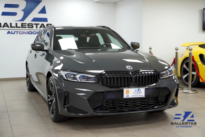BMW 330E XDRIVE INDIVIDUAL 