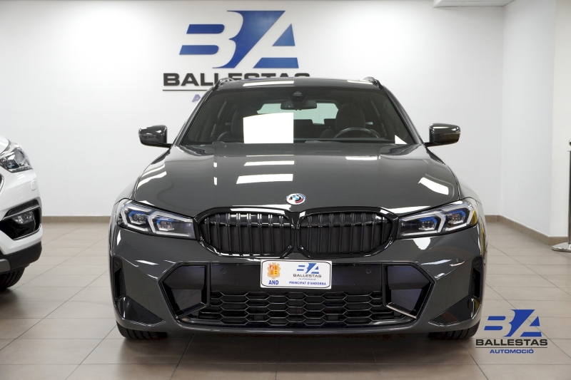 BMW 330E XDRIVE INDIVIDUAL 