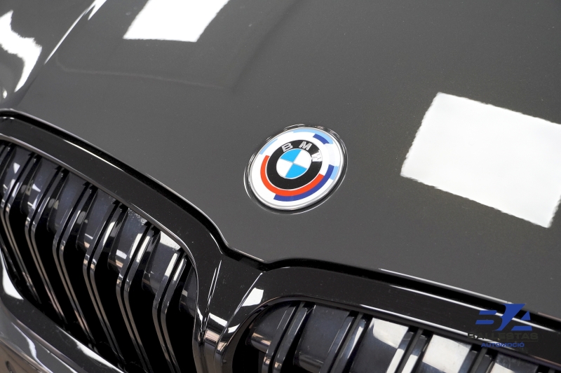 BMW 330E XDRIVE INDIVIDUAL 