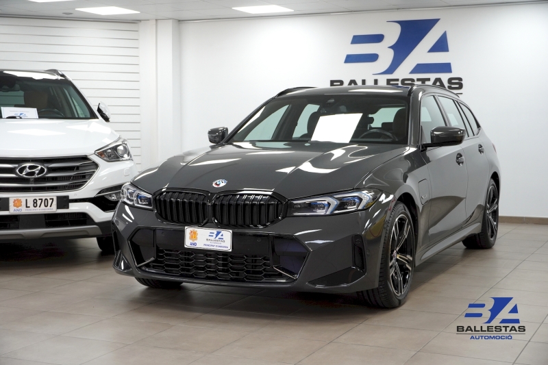 BMW 330E XDRIVE INDIVIDUAL 