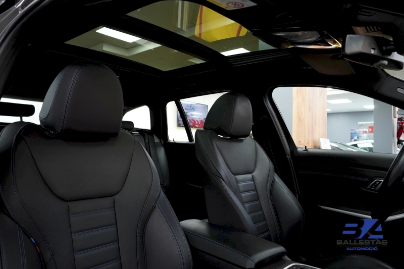 BMW 330E XDRIVE INDIVIDUAL 