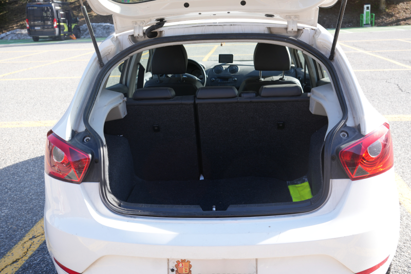 SEAT Ibiza 1.6 TDI CR iTech 5p – Matrícula AND – Cric de remolc – GPS inclòs
