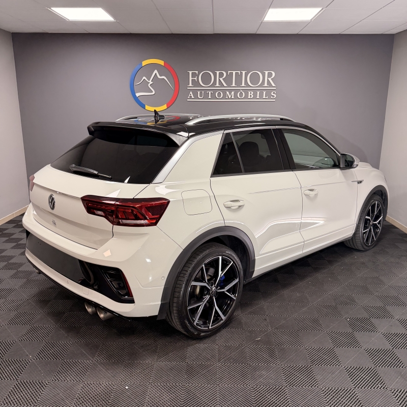 VOLKSWAGEN T-ROC R 300CV “AKRAPOVIC “