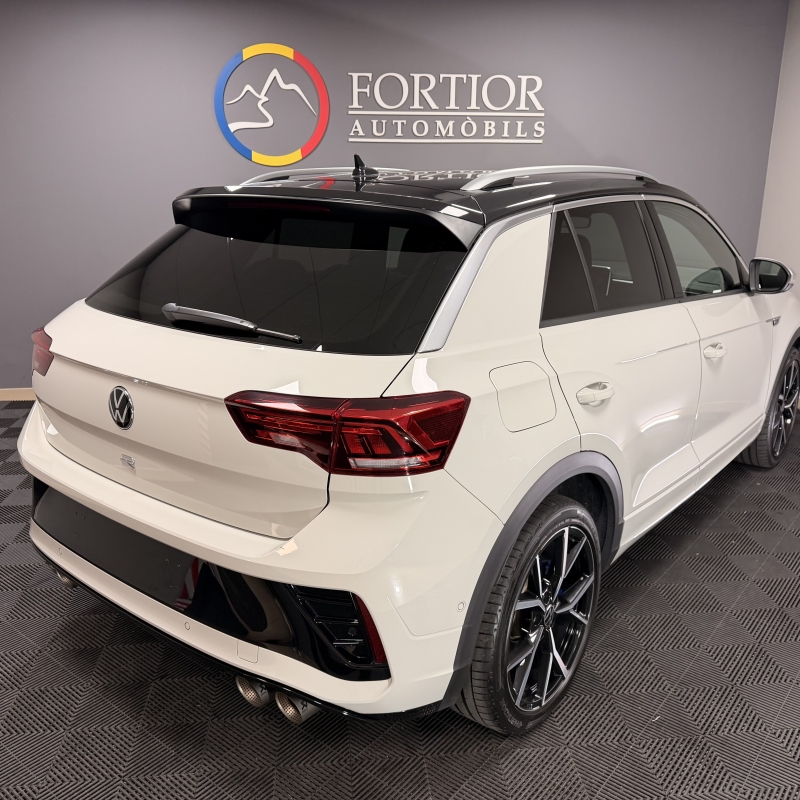 VOLKSWAGEN T-ROC R 300CV “AKRAPOVIC “