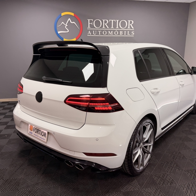 VOLKSWAGEN GOLF R 7.5 310CV