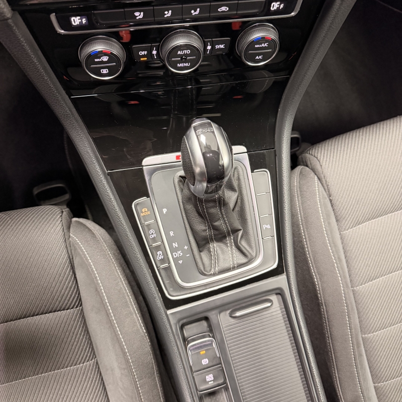 VOLKSWAGEN GOLF R 7.5 310CV