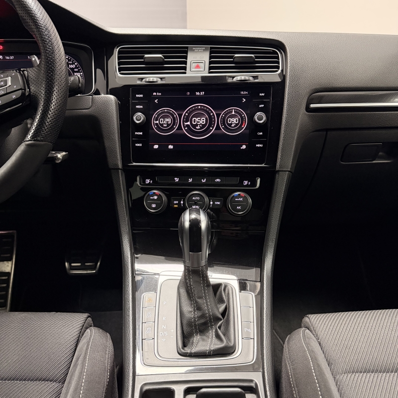 VOLKSWAGEN GOLF R 7.5 310CV