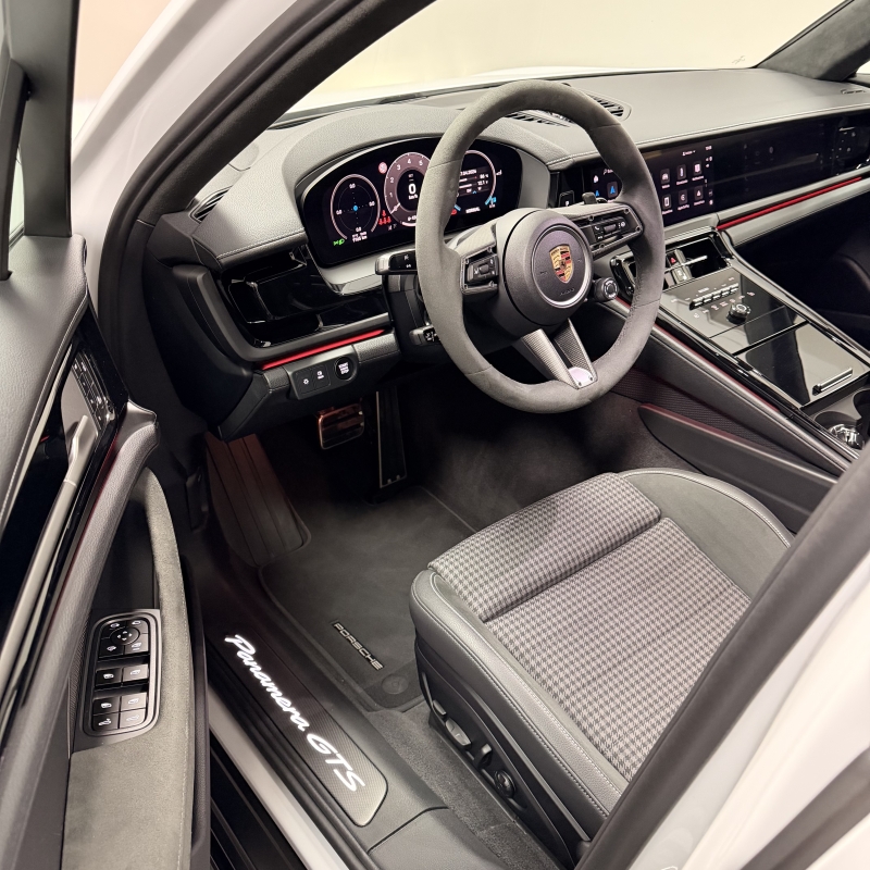 PORSCHE PANAMERA GTS 500CV