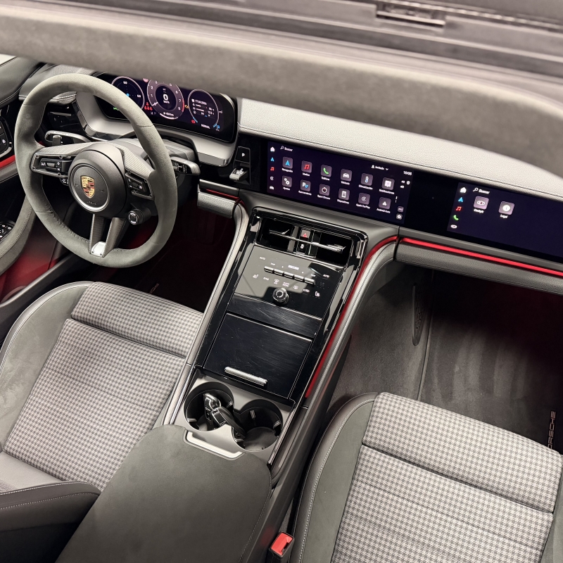 PORSCHE PANAMERA GTS 500CV