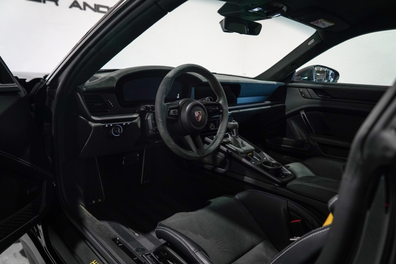 PORSCHE 911 992.2 GT3 WEISSACH 2025