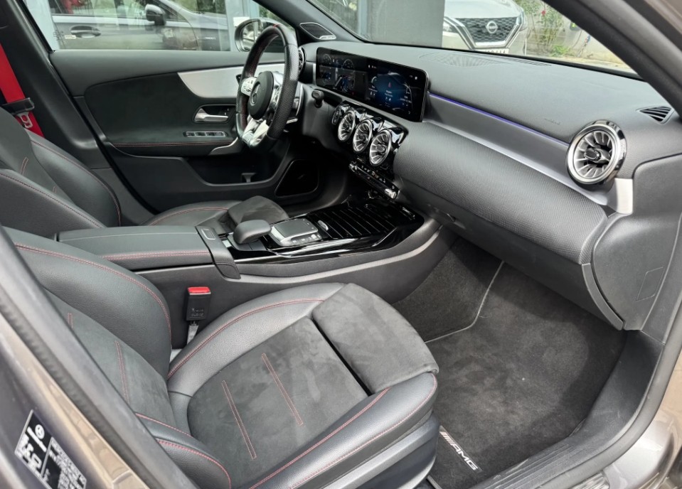 MERCEDES-BENZ A 35 AMG 306cv 