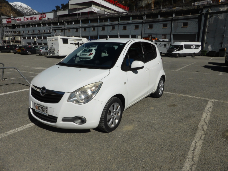 Opel Agila 1.2 16v Enjoy 5P