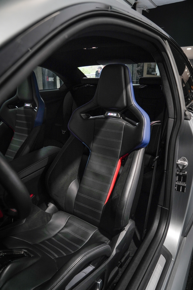 BMW M2 M PERFORMANCE