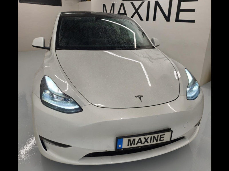 TESLA MODEL Y DUAL MOTOR 