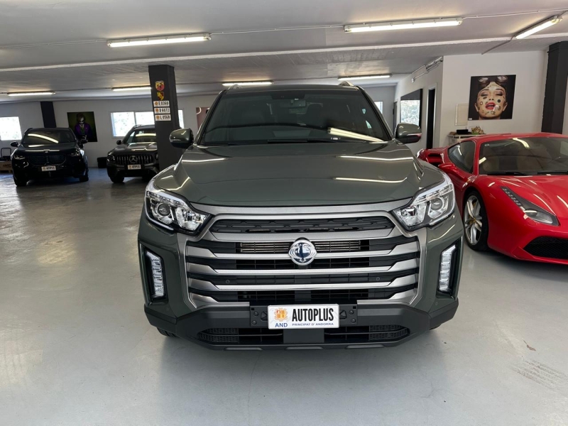 SSANGYONG MUSSO GRAND 2.2d 200CV “4x4”