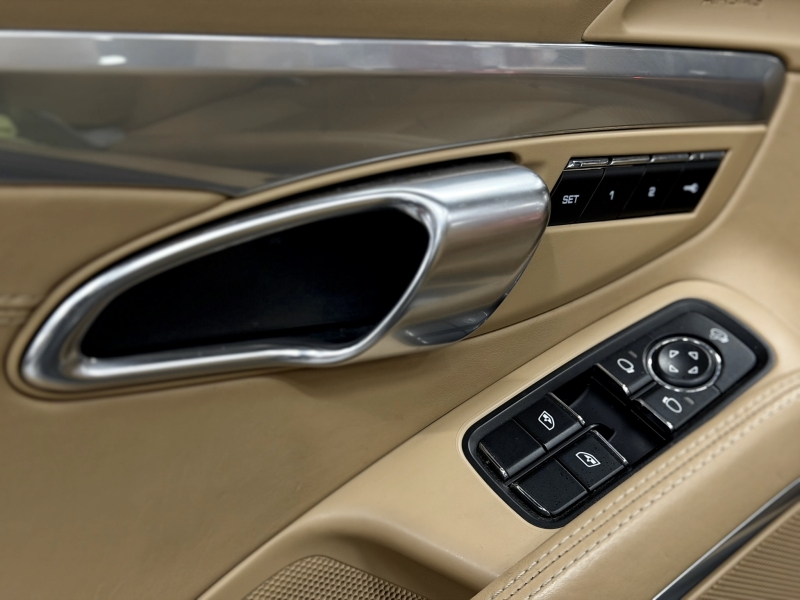 Porsche 911 991.2 Carrera 4 370cv