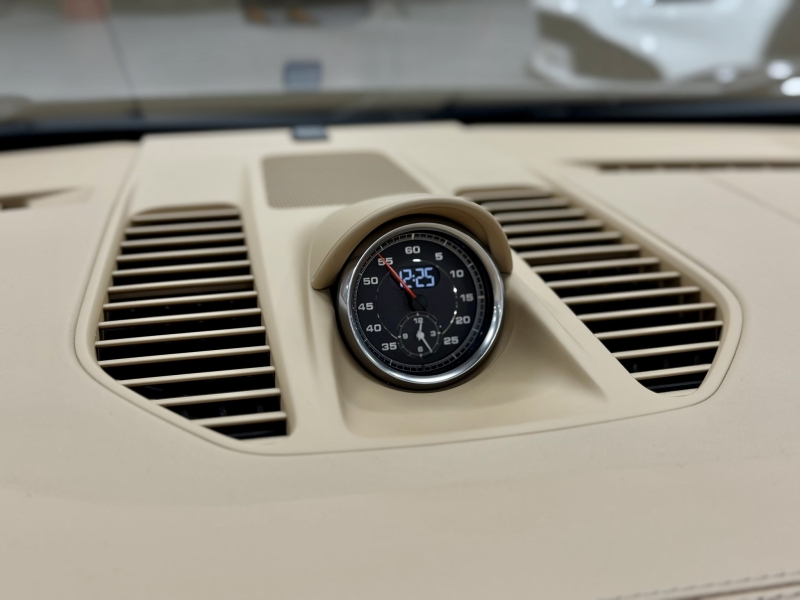 Porsche 911 991.2 Carrera 4 370cv