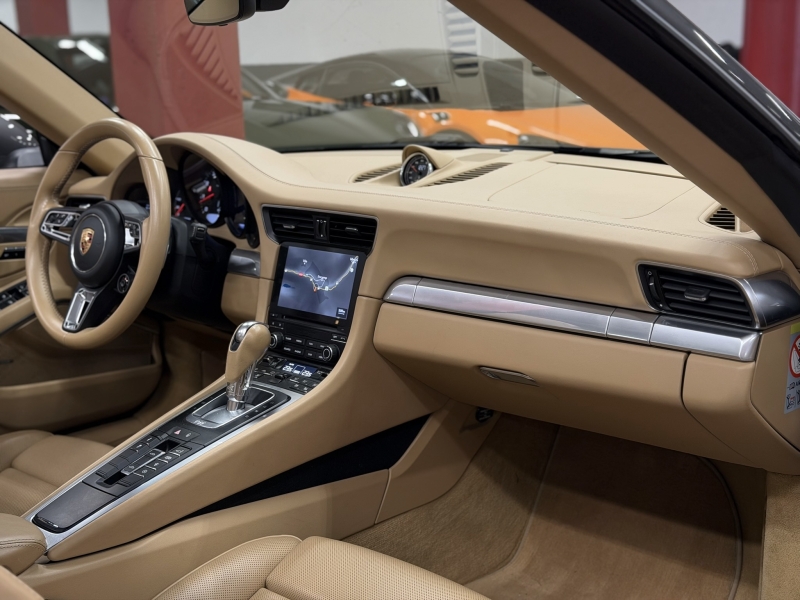 Porsche 911 991.2 Carrera 4 370cv