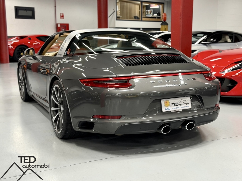 Porsche 911 991.2 Carrera 4 370cv