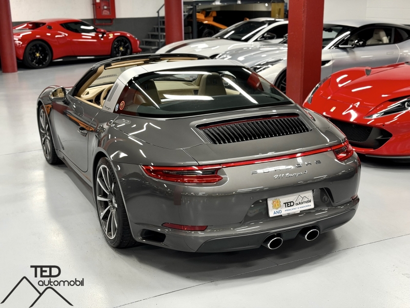 Porsche 911 991.2 Carrera 4 370cv