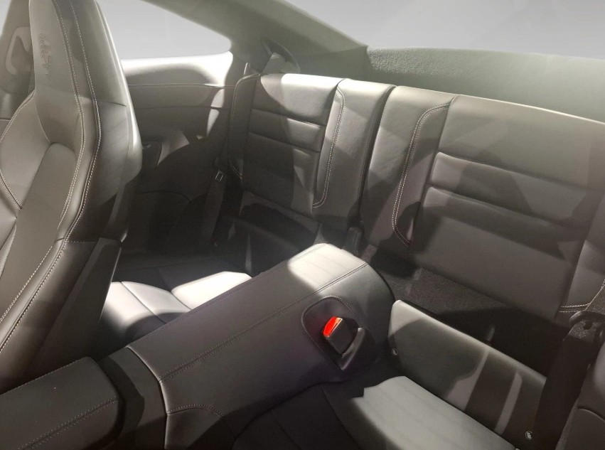 PORSCHE 911 CARRERA 4S 