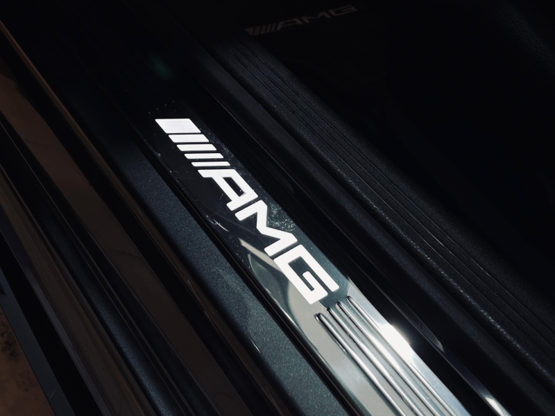 MERCEDES BENZ C 63 S AMG