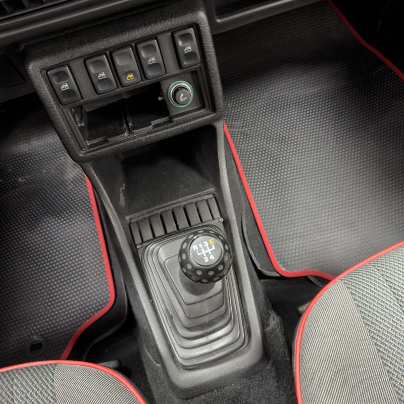 VOLKSWAGEN GOLF II SYNCRO